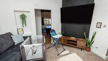 智能电视、电子游戏、桌上足球、办公室