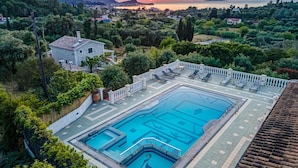 Villa Supérieure, salle de bains privée, vue mer (Villa Amalia) | Piscine extérieure
