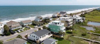 Luxury Sea Cabin Guest Suite - Across from Beach