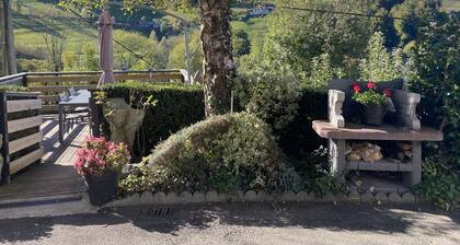 GITE A LA CAMPAGNE. GITE DOULY 65100 ARRODETS EZ ANGLES