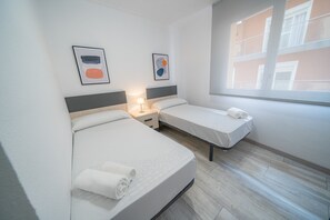 2 makuuhuonetta, silitysrauta/-lauta, ilmainen Wi-Fi, vuodevaatteet