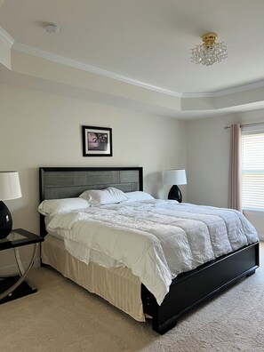 3 bedrooms, desk, free WiFi, bed sheets