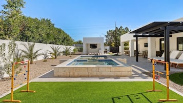 Beheizter Pool