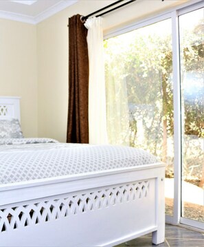 Deluxe Double Room | Individually decorated, individually furnished, desk, iron/ironing board - Nairobi Airport Inn (Syokimau)