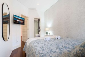 3 soverom, strykejern/-brett, reiseseng for barn og wi-fi