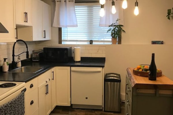 Microones, forn, placa de cuina i rentaplats