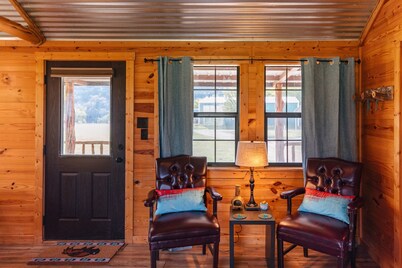Brazos River Cabin on 15 Acres