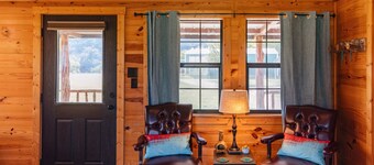 Brazos River Cabin on 15 Acres