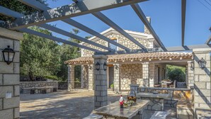 Luxury Villa, Ensuite, Sea View (Villa Dias) | Restaurant - Luxury Villa Dias (Corfu)