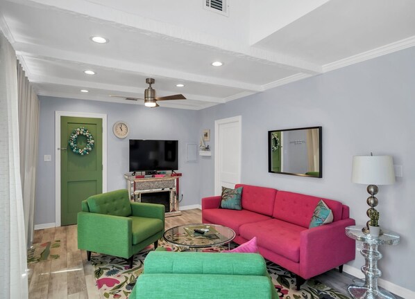 Smart TV, fireplace, DVD player