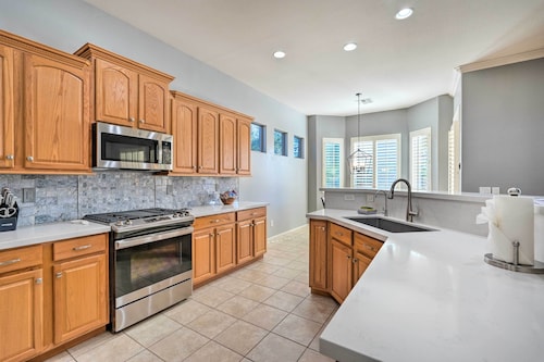 Play Pool, Grill Out! Group-Friendly Glendale Home
