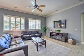 TV, fireplace - Play Pool, Grill Out! Group-Friendly Glendale Home (Glendale)