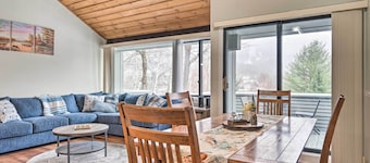 Lincoln Escape w/ Deck: 1 Mi to Loon Mountain!