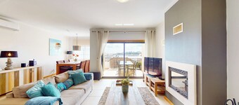 Vila Vida (8) | Private Heated Pool | Sea & Beach | Roof Terrace | Restaurants