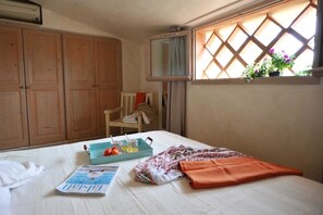 2 soverom, strykejern/-brett og wi-fi (inkludert)