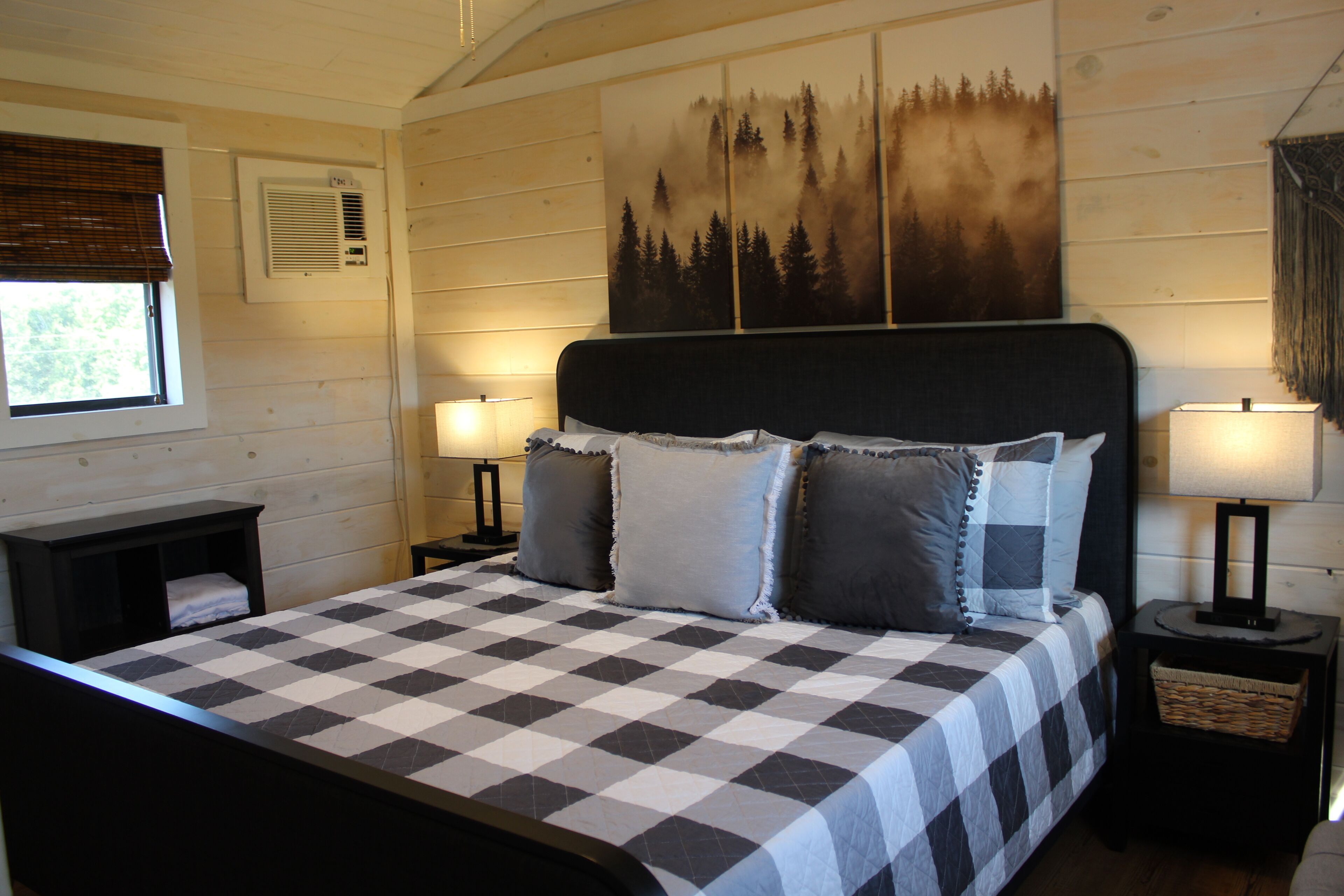 1 bedroom, iron/ironing board, bed sheets