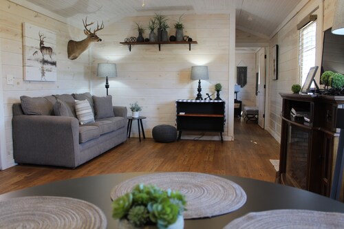 Deer Cabin at Mountain View Retreat