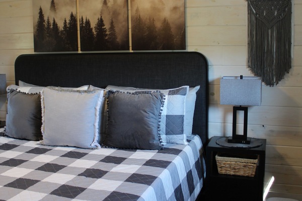 1 bedroom, iron/ironing board, bed sheets