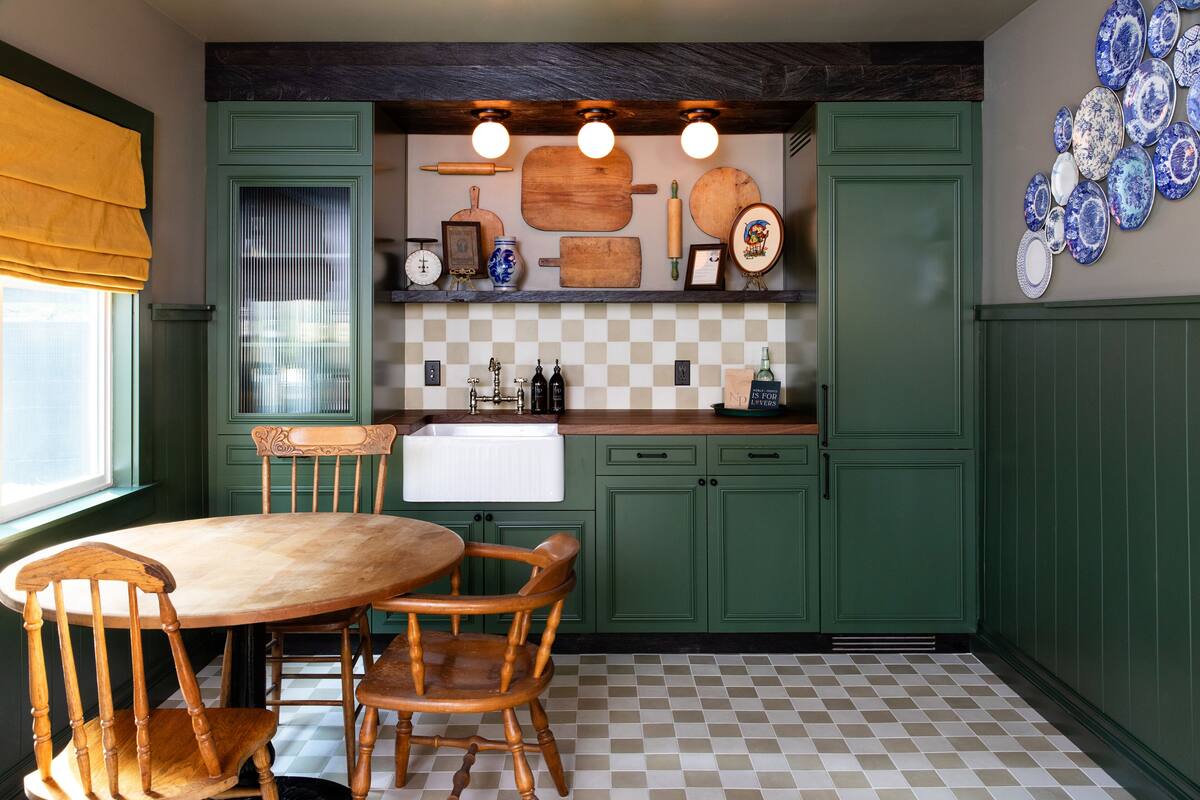 Elfriede's Haus | Dapur pribadi | Mesin pembuat kopi/teh, lemari es besar, microwave, dan ketel listrik