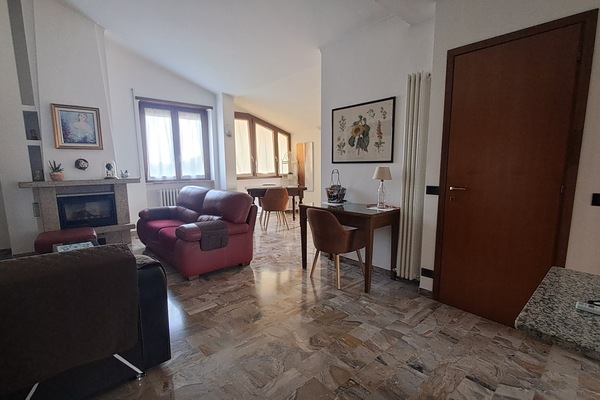 Soggiorno con smart tv 55 pollici