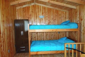 2 quartos, Wi-Fi de cortesia, roupa de cama