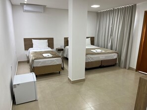 Deluxe Triple Room | Desk, free WiFi, bed sheets - Boa Esperança Apart Hotel (Boa Esperanca)