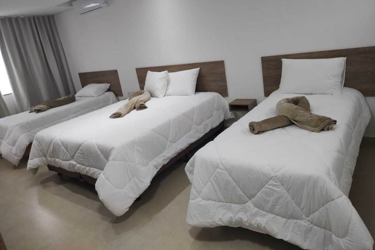 1 bedroom, desk, free WiFi, bed sheets