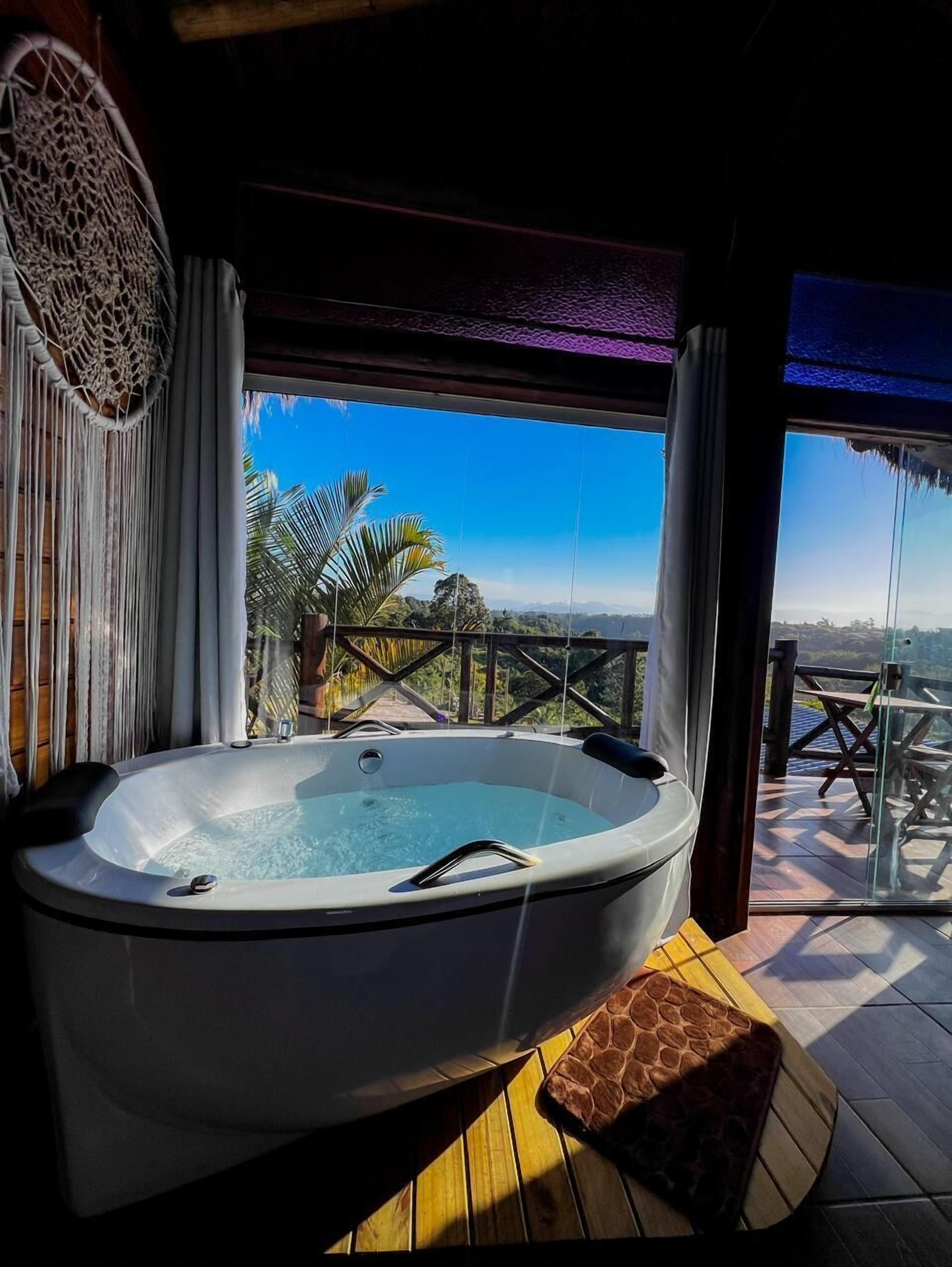 Romantic Bungalow, 1 Bedroom, Jetted Tub | Individually decorated, individually furnished, laptop workspace