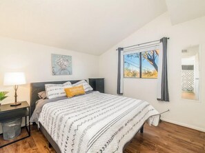 2 chambres, fer et planche à repasser, accès au Wi-Fi (inclus)