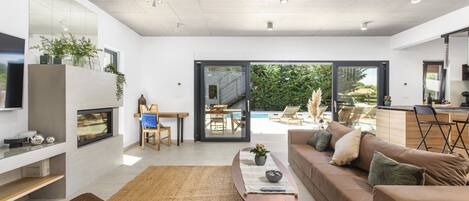 Televisión, consola de videojuegos, Netflix y servicios de streaming