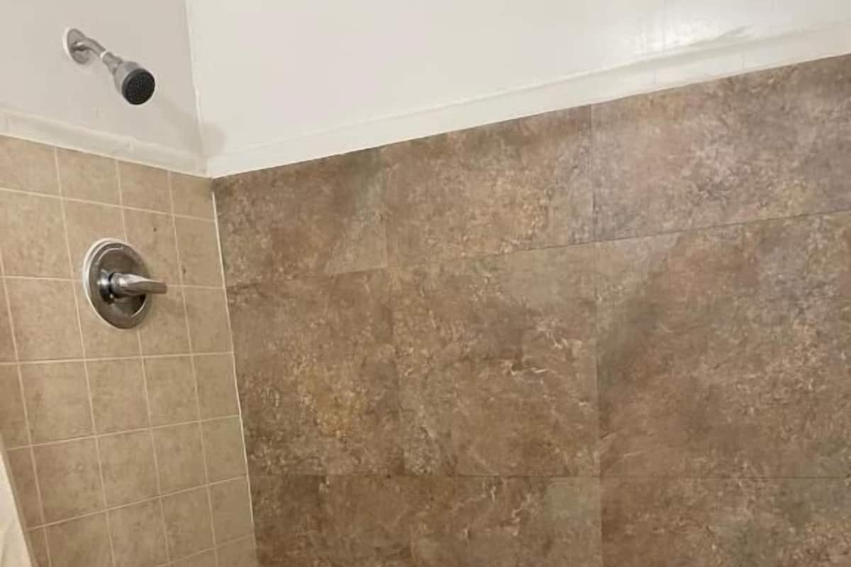 Chambre Simple | Salle de bain
