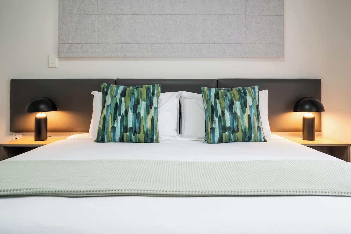 Classic Double Room | Peralatan tempat tidur premium, katil Select Comfort