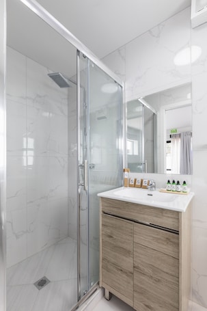 Superior Room | Bathroom. Solsen Flexi Stay & Motel