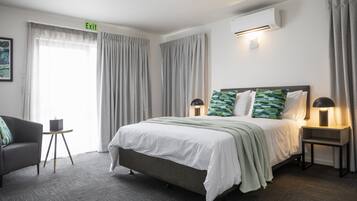 In-room safe, iron/ironing board, free WiFi, bed sheets