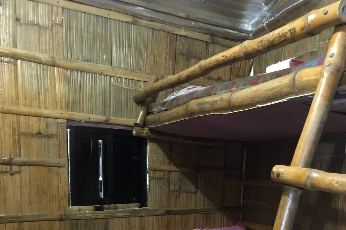 基础客房, 1 间卧室, 阳台, 花园 | 熨斗/熨板、免费 WiFi、床单