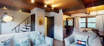 Remodeled, mountain view townhome with patio, fireplace & great location