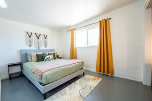 2 bedrooms, desk, iron/ironing board, travel cot