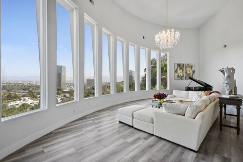 Hollywood Superstar Mansion @ Universal Studio, LA