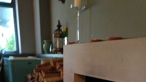Unclassified image, 4 of 23, button - The Angel of Bow  (London)