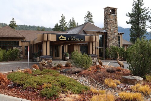 Charming 3 Bedroom Cabin in Incline Village w/Hot Tub