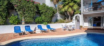 Villa apartment with private pool and garden