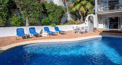 Villa apartment with private pool and garden