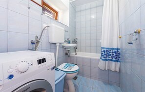 Hair dryer, towels - Authentic Stone House In National Park Krka (Puljane, Oklaj)