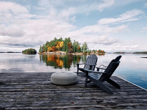 20 acre Private Island, 1+mile walking path, Sleeps up to 22!