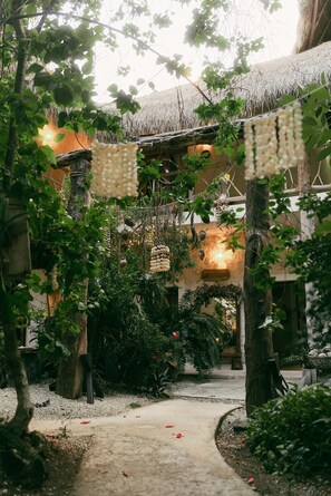 Wi-Fi gratuit, draps fournis