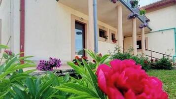 DĂ©tail de lâextĂ©rieur