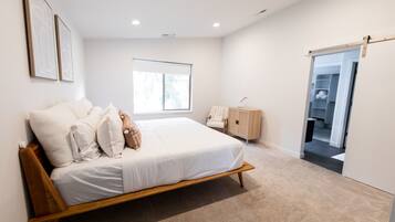 4 bedrooms, travel cot, free WiFi, bed sheets