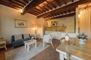House | 1 bedroom
