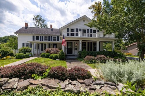 Cayuga Street Retreat