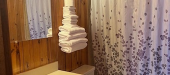 Glacier View Inn